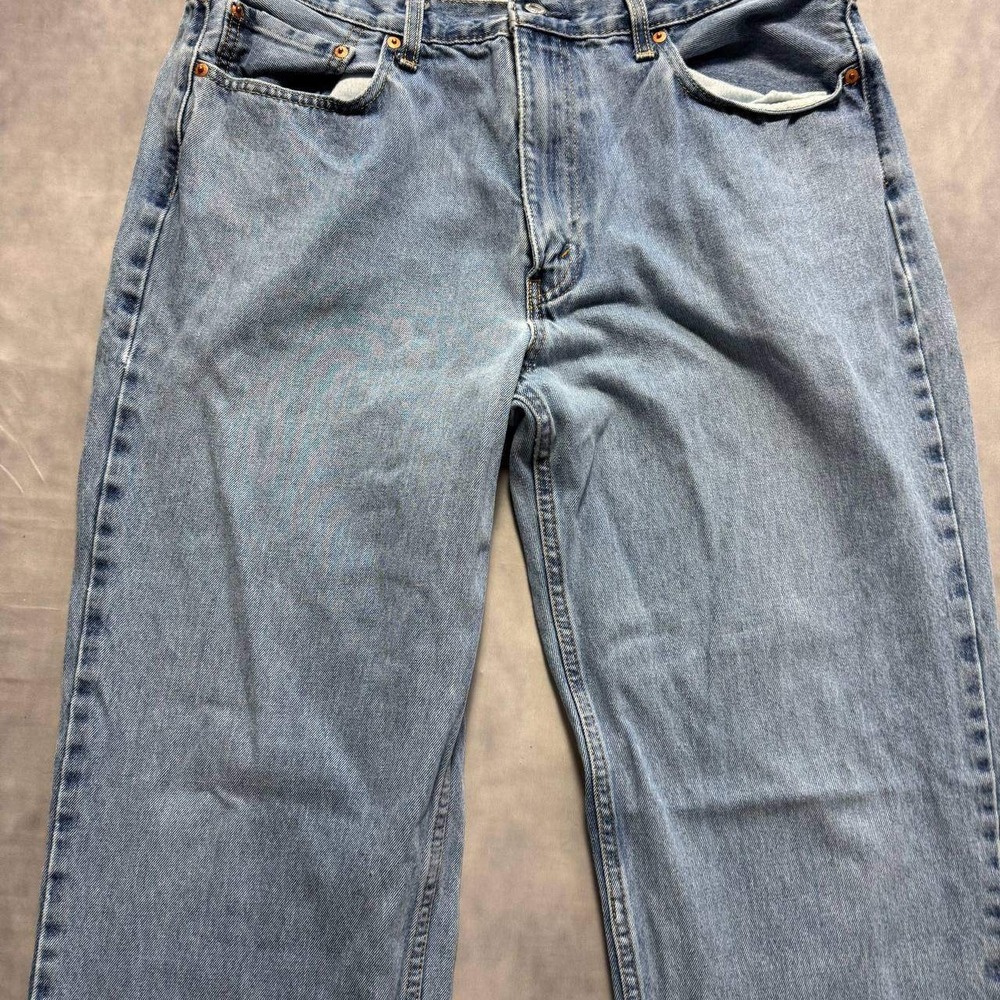 Levis 550 Relaxed Fit Jeans Mens 38x34 Light Wash Blue Denim Vintage Style - Picture 7 of 12